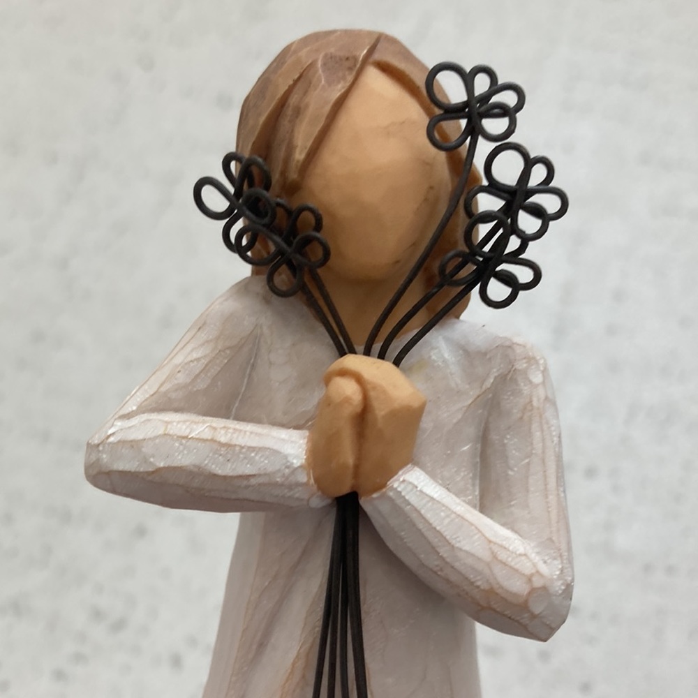 Willow Tree Angel “ Friendship” Figurine